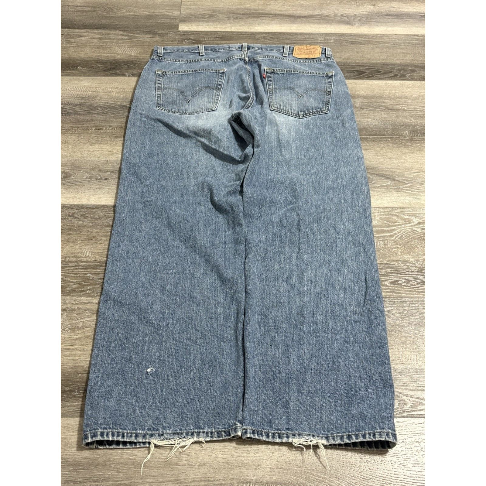 Levi's Vintage Levi’s 569 Loose Straight Fit Baggy Jeans Mens 40x31 Size 40" / US 18 - 1 Thumbnail