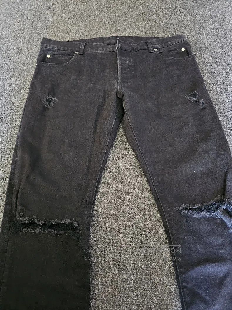 Balmain Balmain Distressed Black Denim Jeans. Size US 36 / EU 52 - 2 Thumbnail