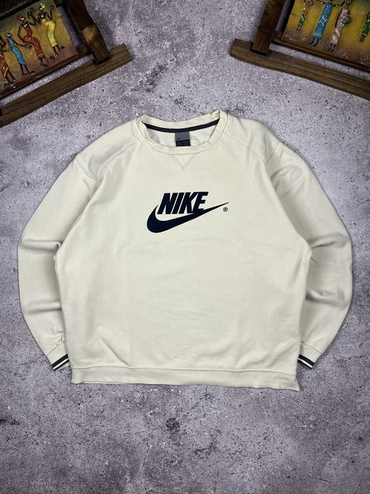 Nike Swetshirt Nike vintage Beige | Grailed