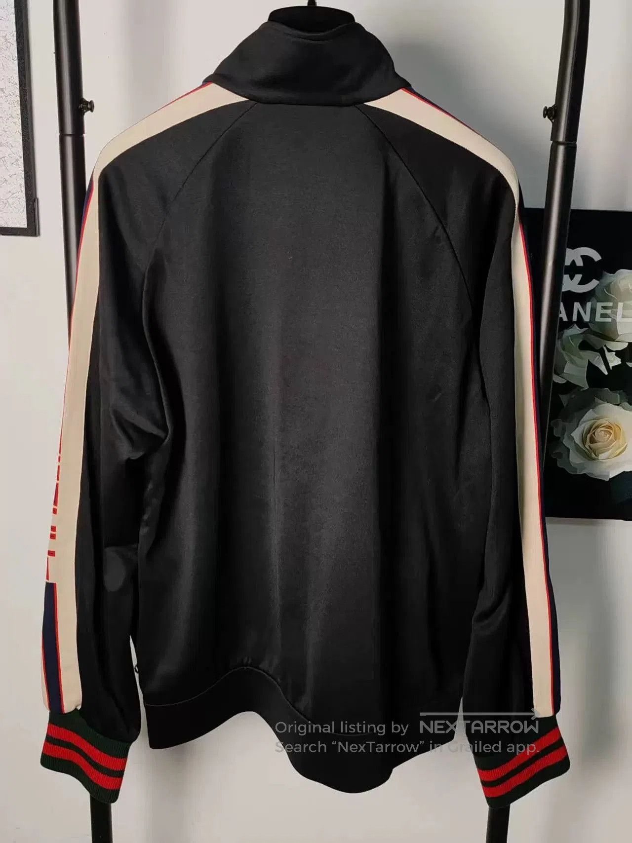 Gucci Gucci Logo Jacket in Black Color. Size US M / EU 48-50 / 2 - 2 Thumbnail