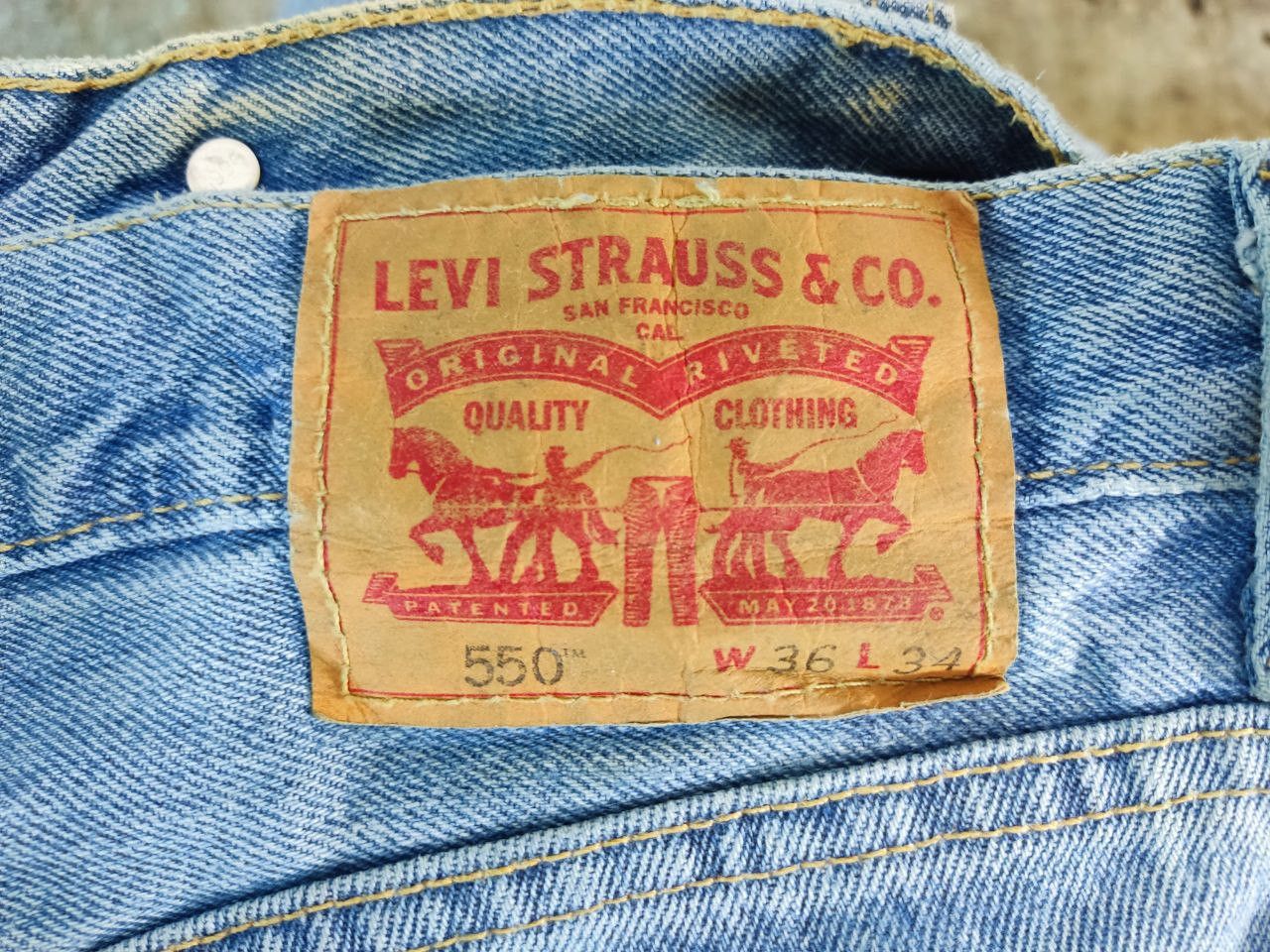 Levi's levis 550 relaxed fit slightly distressed denim Size US 39 - 3 Thumbnail