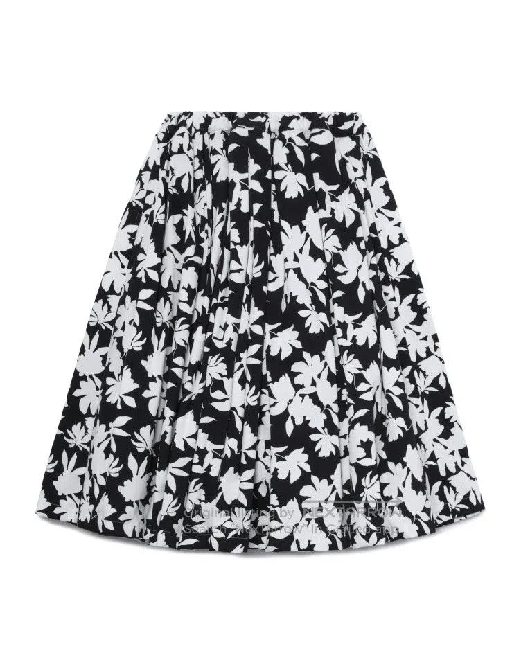 Comme des Garcons Comme Des Garcons size S Hepburn style umbrella skirt Size 23" - 2 Thumbnail