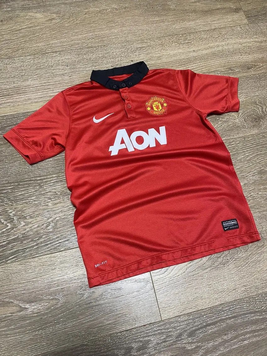 Nike × Vintage Vintage Manchester United Red Jersey 13/14 Kids 12-13 years Size US M / EU 48-50 / 2 - 2 Thumbnail