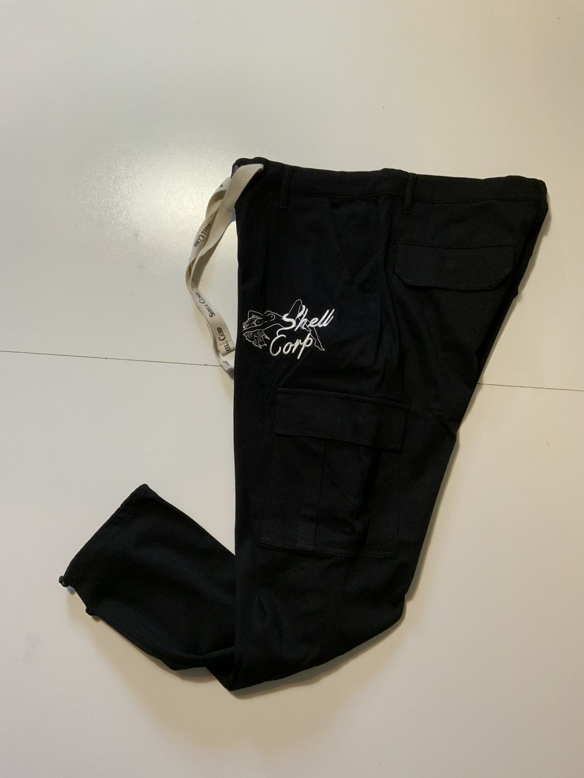 Other Shell Corp Don’t Be Shy Pin Up Girl Cargo Utility Pants Size US 34 / EU 50 - 3 Thumbnail