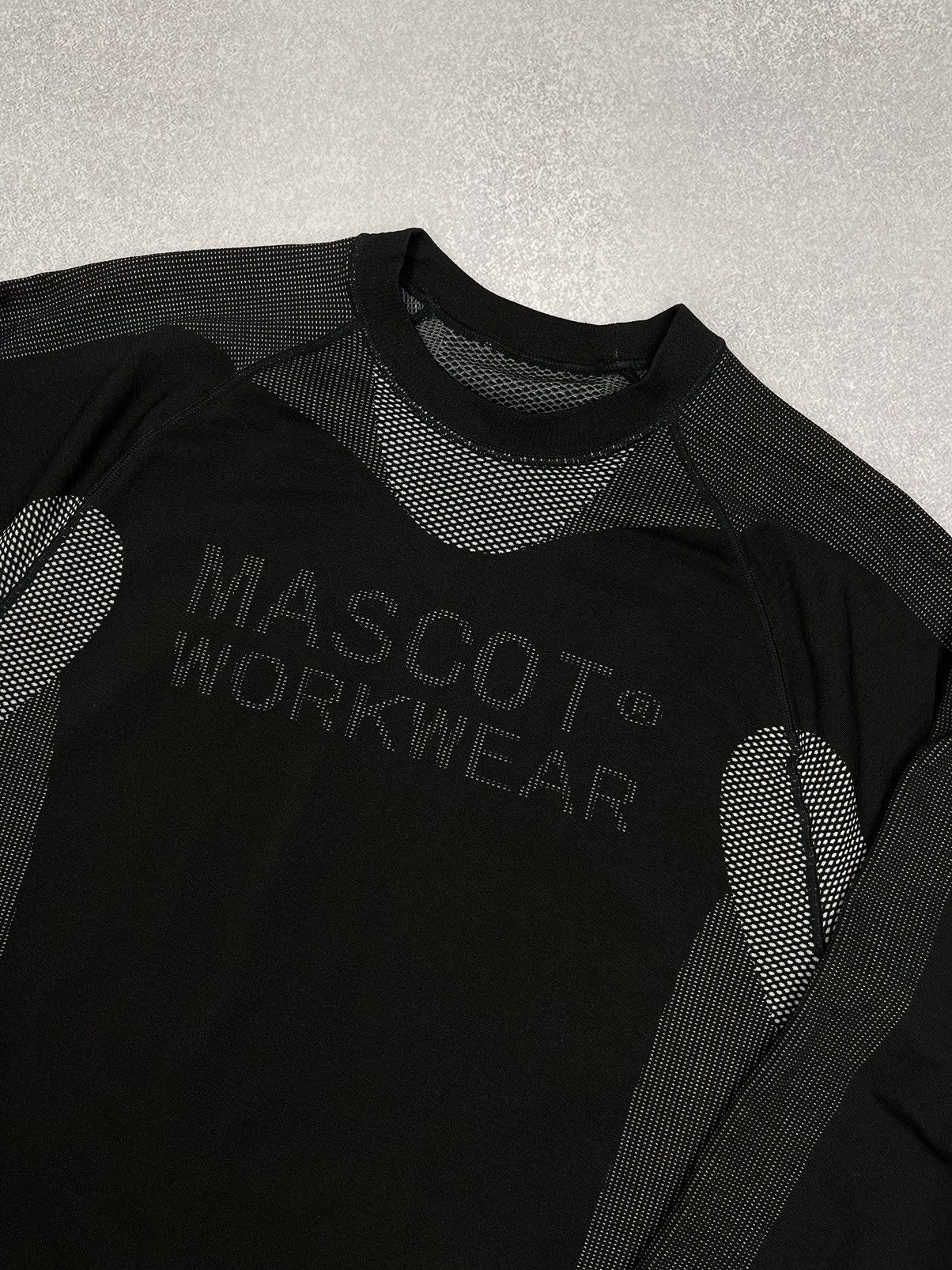 Other Mens Mascot Workwear Under Shirt Longsleeve Termo Size US M / EU 48-50 / 2 - 5 Thumbnail