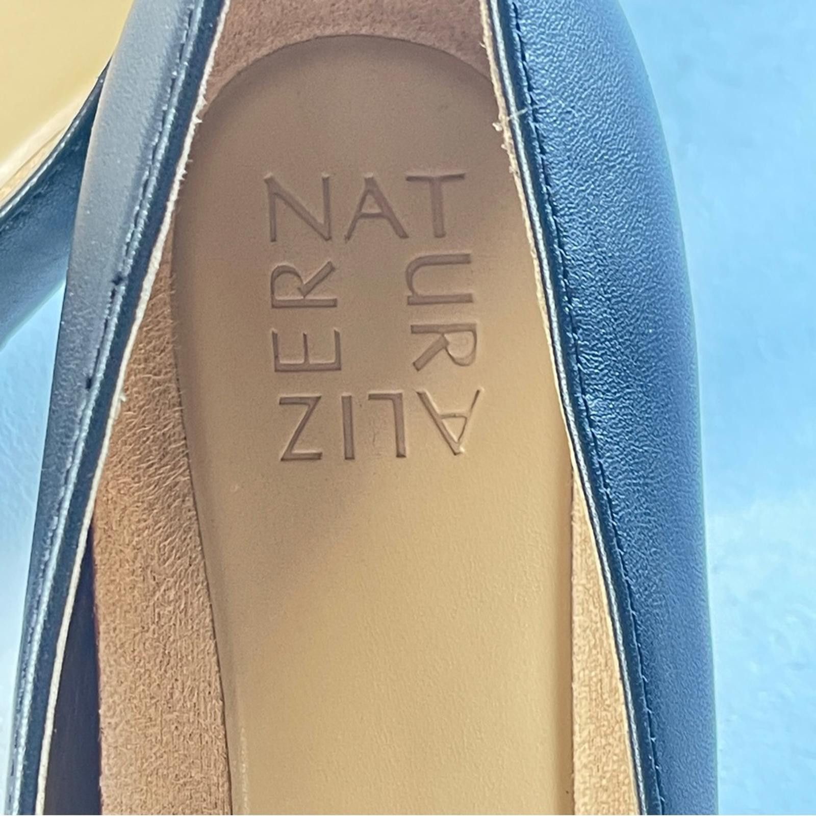 Other Naturalizer Elegant Black Pumps in size 7 Size US 7 / IT 37 - 7 Thumbnail