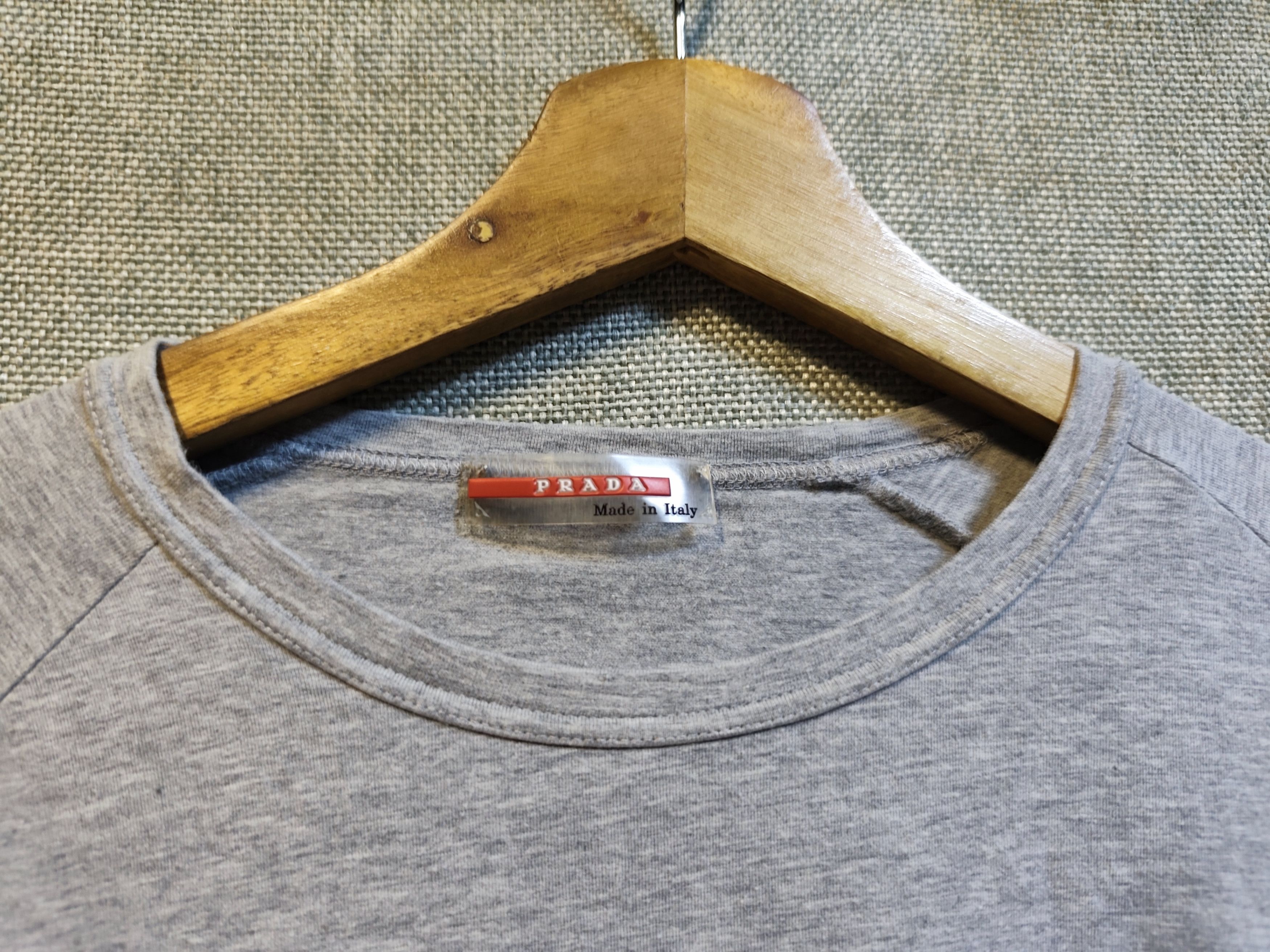 Prada Prada Linea Rossa with Back Zip PocketTee Size US M / EU 48-50 / 2 - 5 Thumbnail