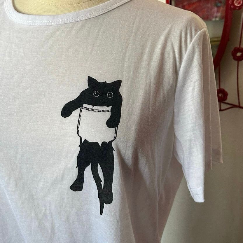 Other ou chun liang dian white cat graphic shirt Size XL / US 12-14 / IT 48-50 - 2 Thumbnail