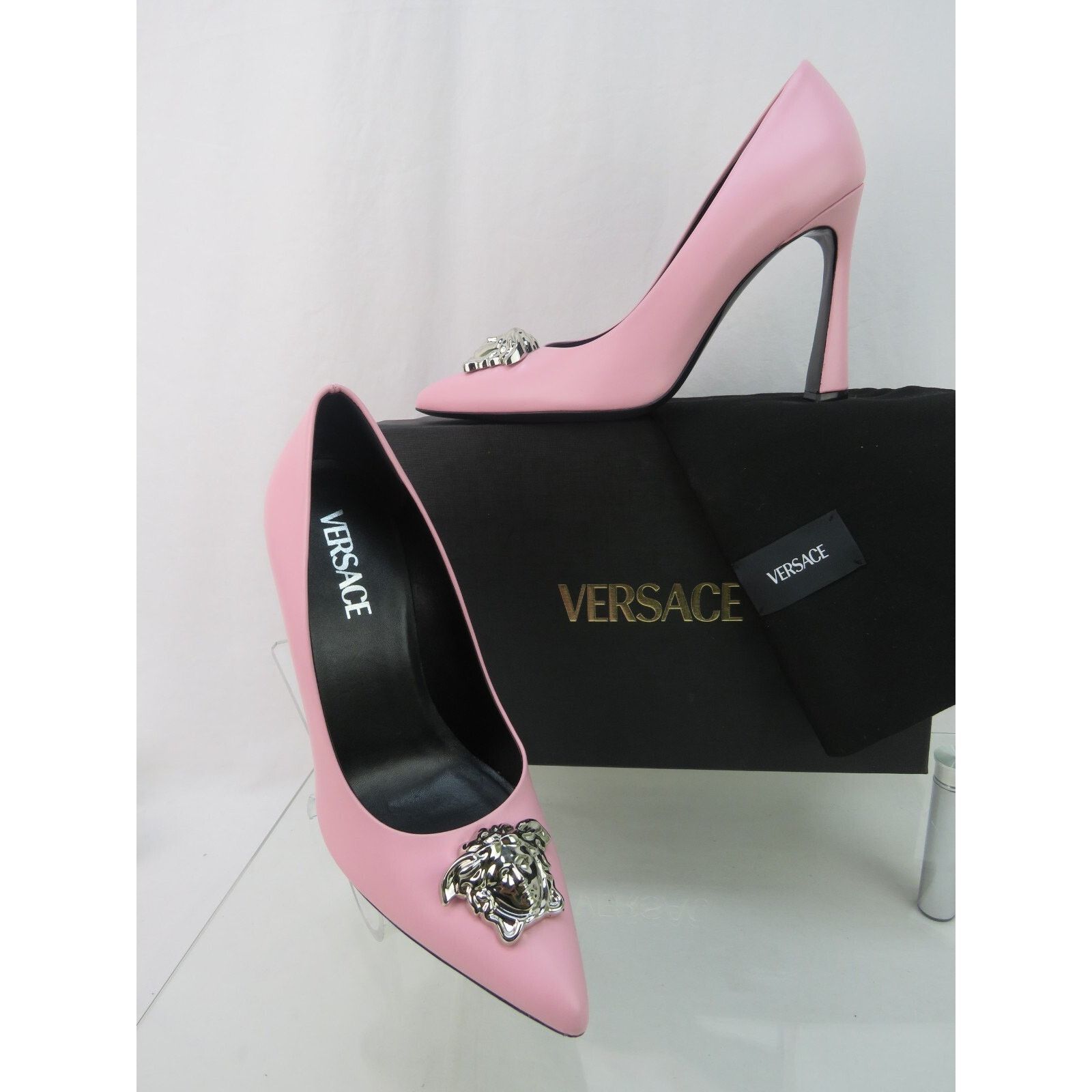 Versace VERSACE ROSE PINK LEATHER SILVER MEDUSA HEAD LOGO PUMPS 39 Size US 9 / IT 39 - 1 Thumbnail