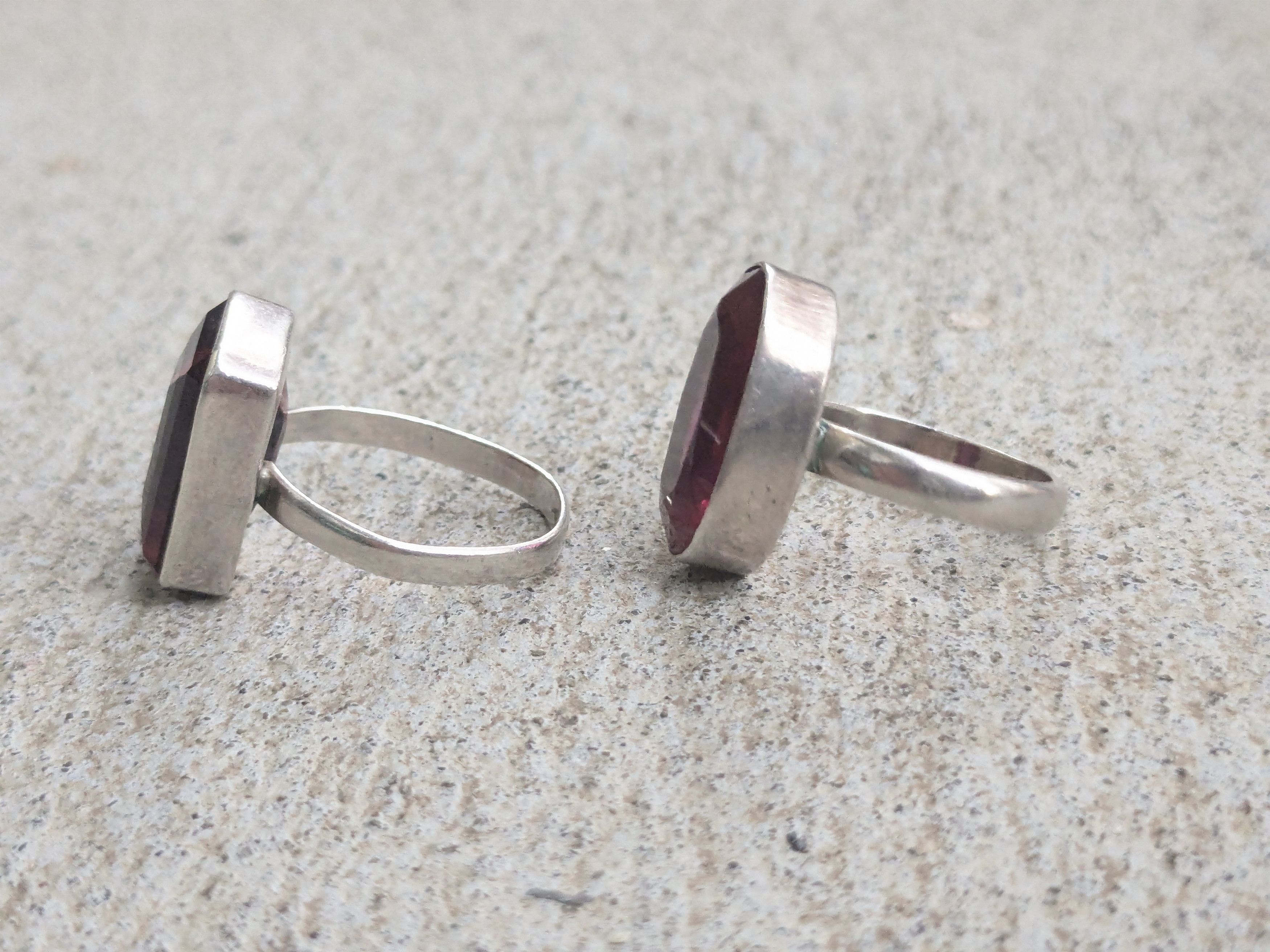 Jewelry × Vintage Vintage Sterling Silver Ring Red Glass 6.5 8.5 Rectangle Size ONE SIZE - 9 Thumbnail