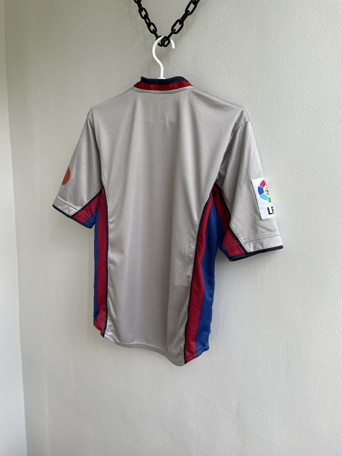 Vintage Barcelona 1998 2001 Away Football Shirt Soccer Jersey Nike Size US XS / EU 42 / 0 - 14 Thumbnail