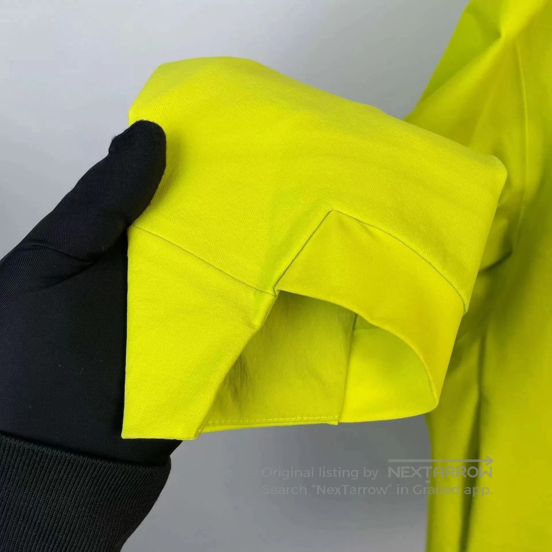 Arc'teryx Hooded Light Jacket . Size US M / EU 48-50 / 2 - 6 Thumbnail