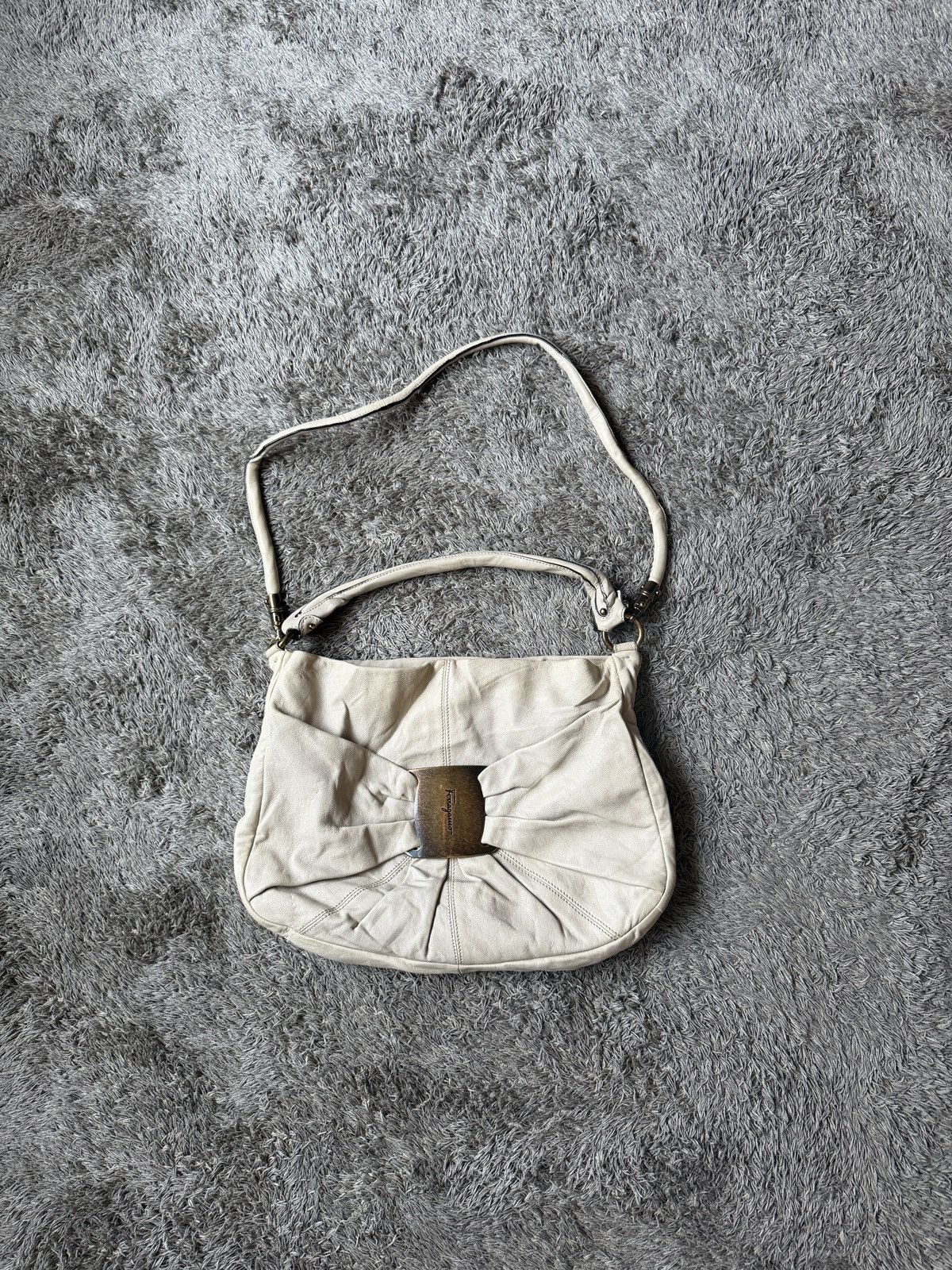 Salvatore Ferragamo Salvatore Ferragamo Vala hobo bag Size ONE SIZE - 1 Thumbnail