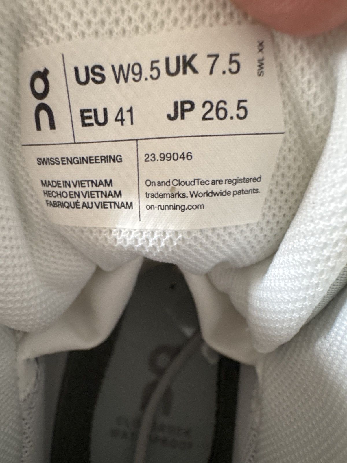 Other On Cloudrock Waterproof Women’s Gray Hiking Shoes 9.5 BNIB Size US 9.5 / IT 39.5 - 10 Thumbnail