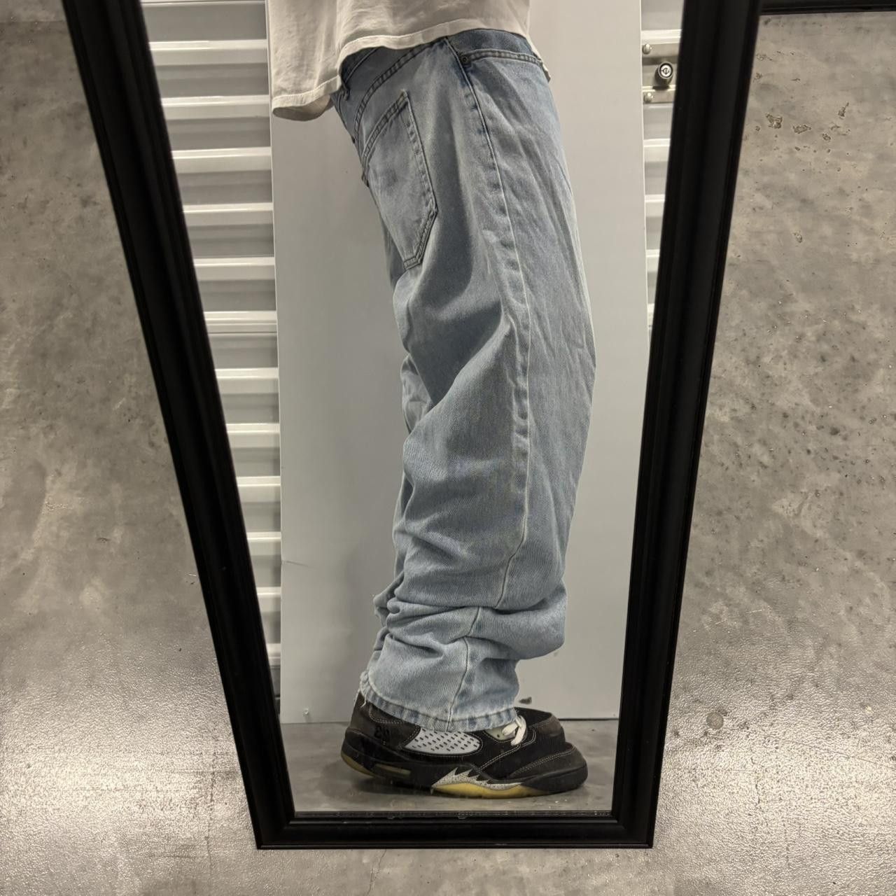 Japanese Brand × Vintage Crazy Vintage Y2K/2000s Light Wash Essential Denim Jeans! Size US 36 / EU 52 - 2 Thumbnail