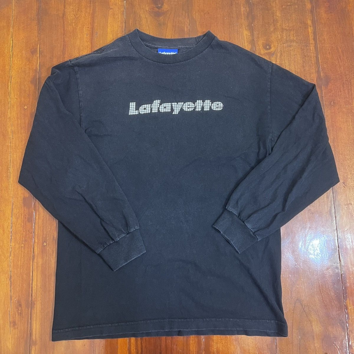 Lafayette 148 Lafayette Spell Out Logo Tshirt Size US M / EU 48-50 / 2 - 2 Thumbnail