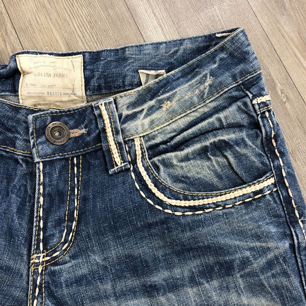 If Six Was Nine × Japanese Brand × Le Grande Bleu (L.G.B.) 2000s Lolita Jeans Distressed Faded Bootcut Flared Jeans Size US 31 - 5 Thumbnail