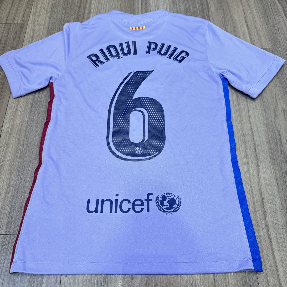 Nike Barcelona 21/22 away shirt #6 Riqui Puig Size US S / EU 44-46 / 1 - 2 Thumbnail