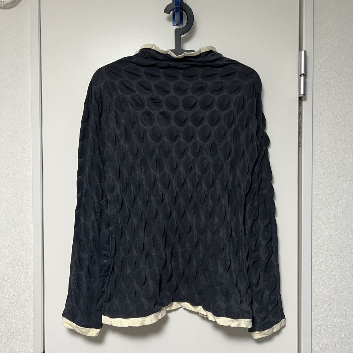 トップス ISSEY MIYAKE AW2000 EGG CARTON L/S TOP Issey Miyake AW2000 Egg Carton L/S Top