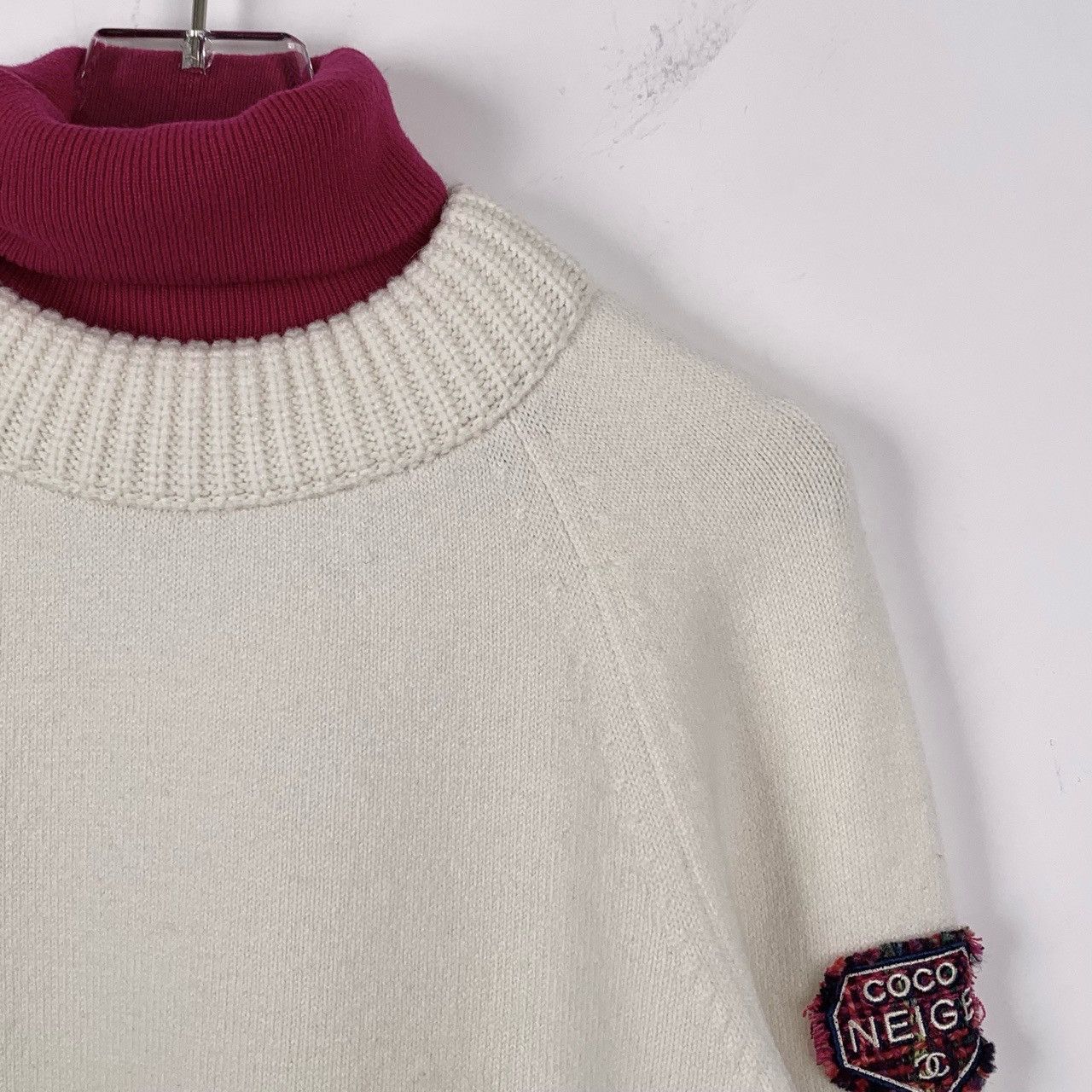 Chanel Chanel Logo Letter Embellished Two-Tone Knit Sweater Size XS / US 0-2 / IT 36-38 - 2 Thumbnail