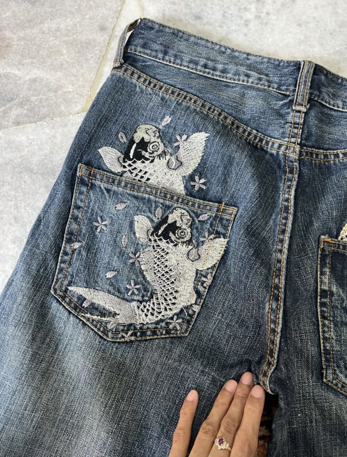 Japanese Brand Japanese Brand Karakuri Fish koi Embroidery Jeans Size US 32 / EU 48 - 11 Thumbnail