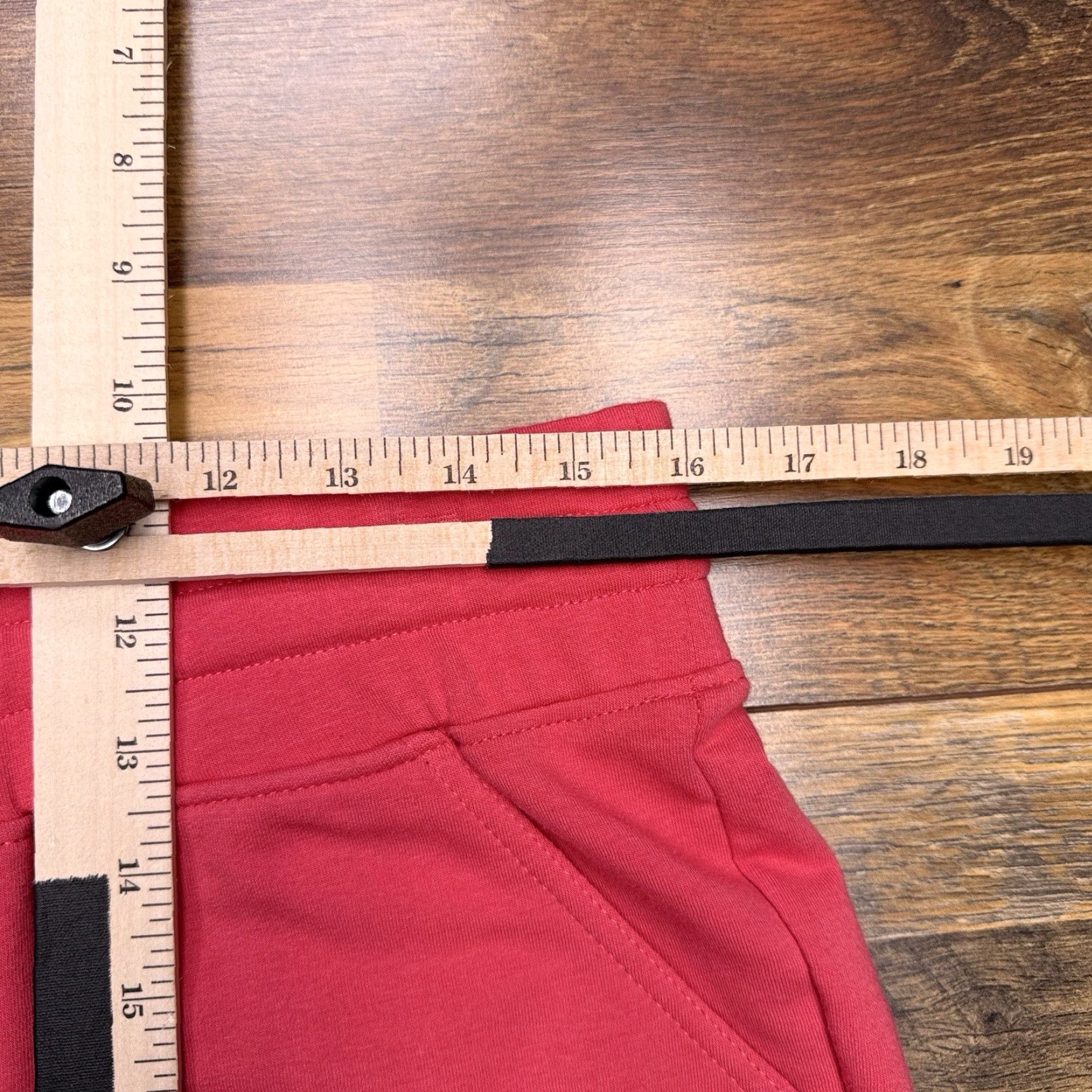 Vintage St. John's Bay Bermuda Shorts Womens Medium Petite Red Mid Rise Stretch New Size 32" / US 10 / IT 46 - 6 Thumbnail