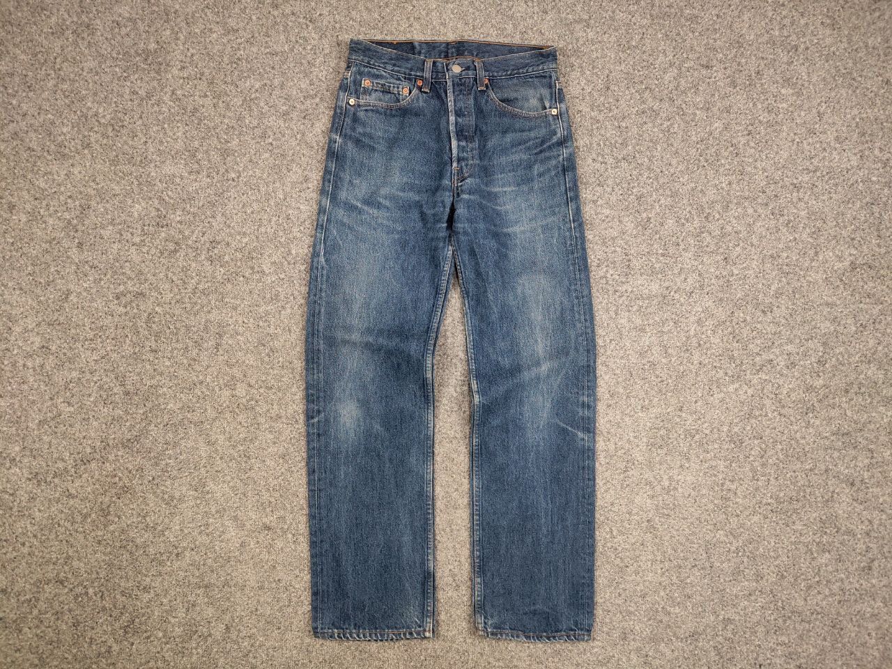Levi's Vintage 90's levis 501 Distressed Faded Denim Jeans usa Size US 31 - 9 Thumbnail