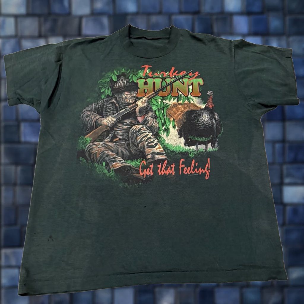 Fruit Of The Loom VINTAGE Silkmasters Turkey Hunt Get the Feeling USA Made T Shirt XL Short Sleeve Green 90s Outdoor Patriotic Men Mens Shirts Size US XL / EU 56 / 4 - 1 Thumbnail