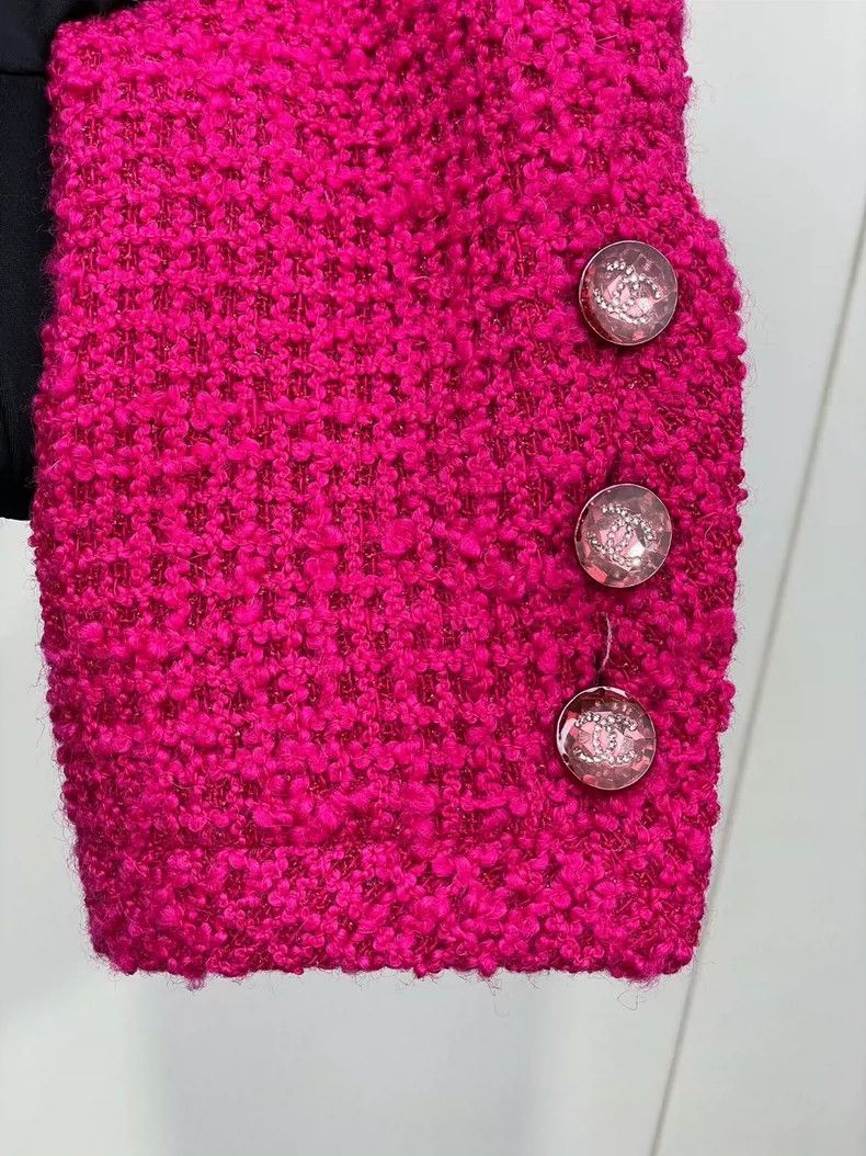 Chanel Chanel Rose-red tweed short coat Size XS / US 0-2 / IT 36-38 - 5 Thumbnail