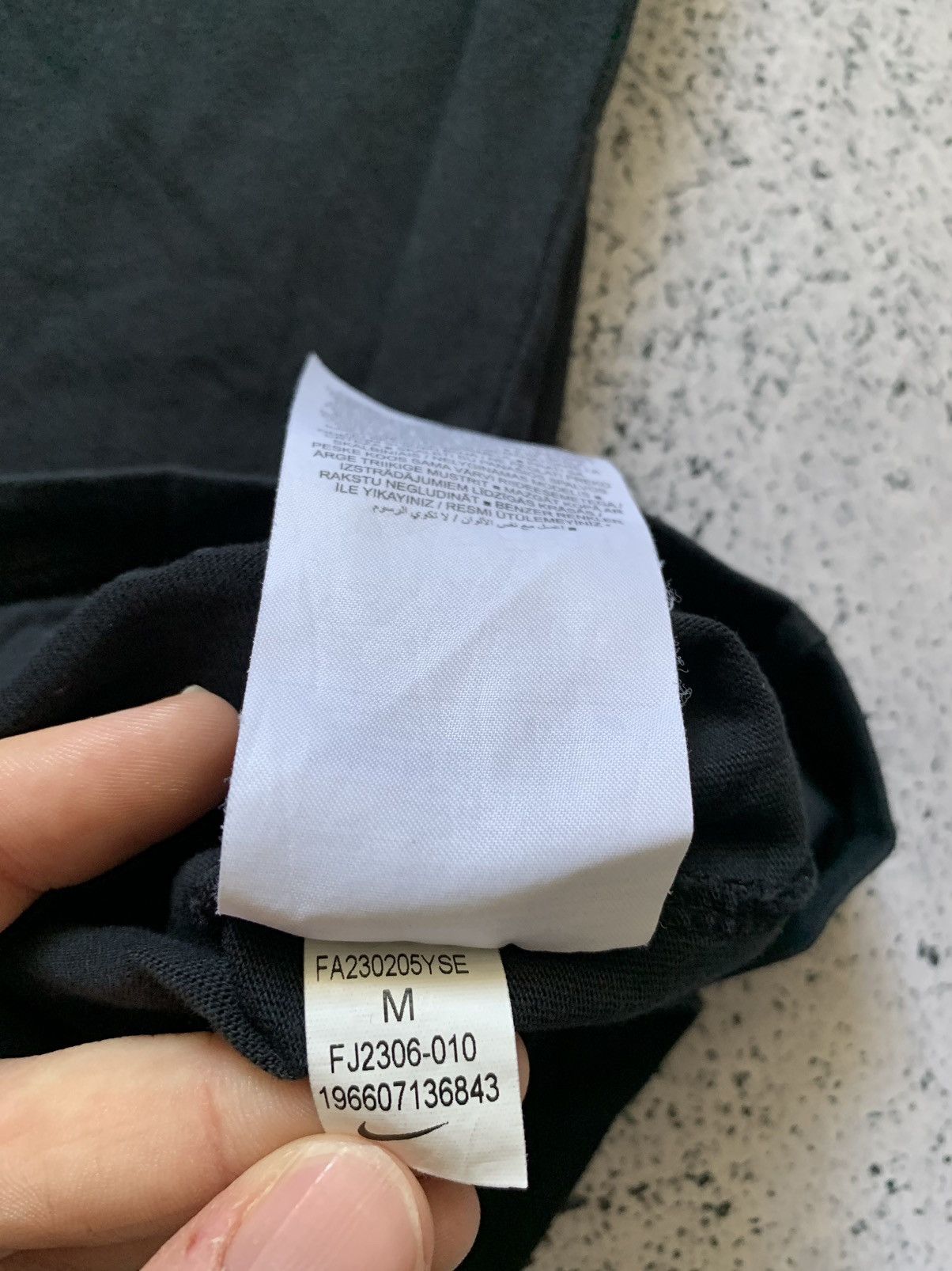 Nike Vintage Nike Swoosh Drill T-shirt Embroidered Logo Black Y2K Size US M / EU 48-50 / 2 - 6 Thumbnail