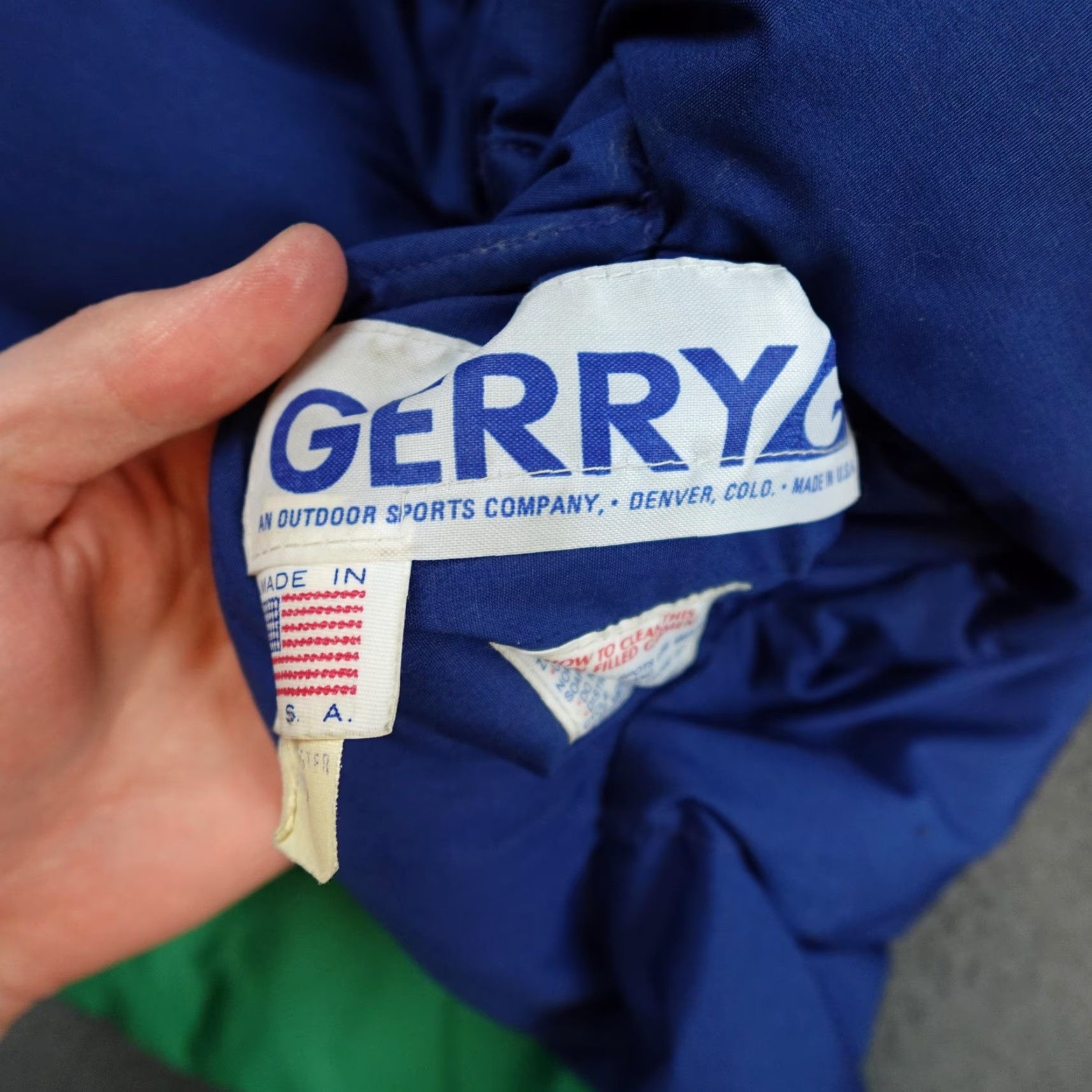 Vintage VINTAGE Gerry Vest Mens Medium Blue Reversible Puffer Made USA Style 6412 Size US M / EU 48-50 / 2 - 4 Thumbnail
