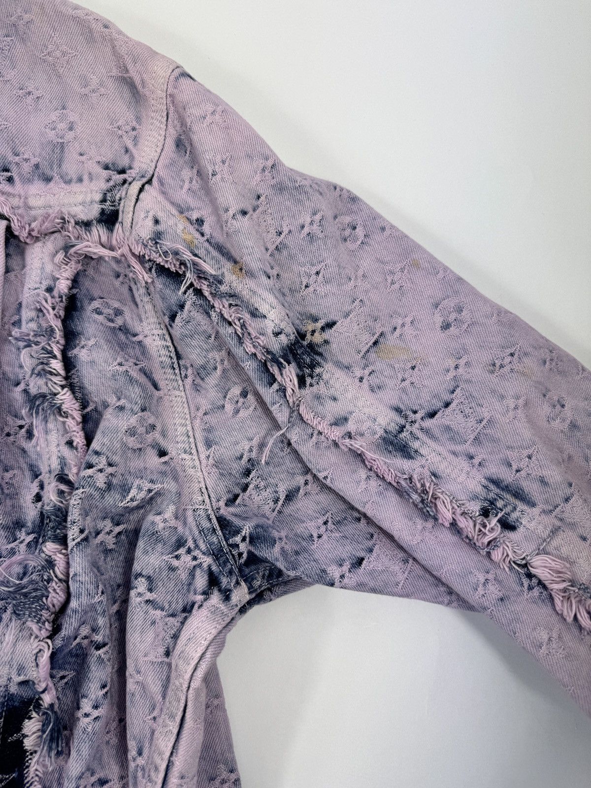 Louis Vuitton 2023 Lavender Fringed Monogram Boyhood Denim Jacket Size US M / EU 48-50 / 2 - 6 Thumbnail