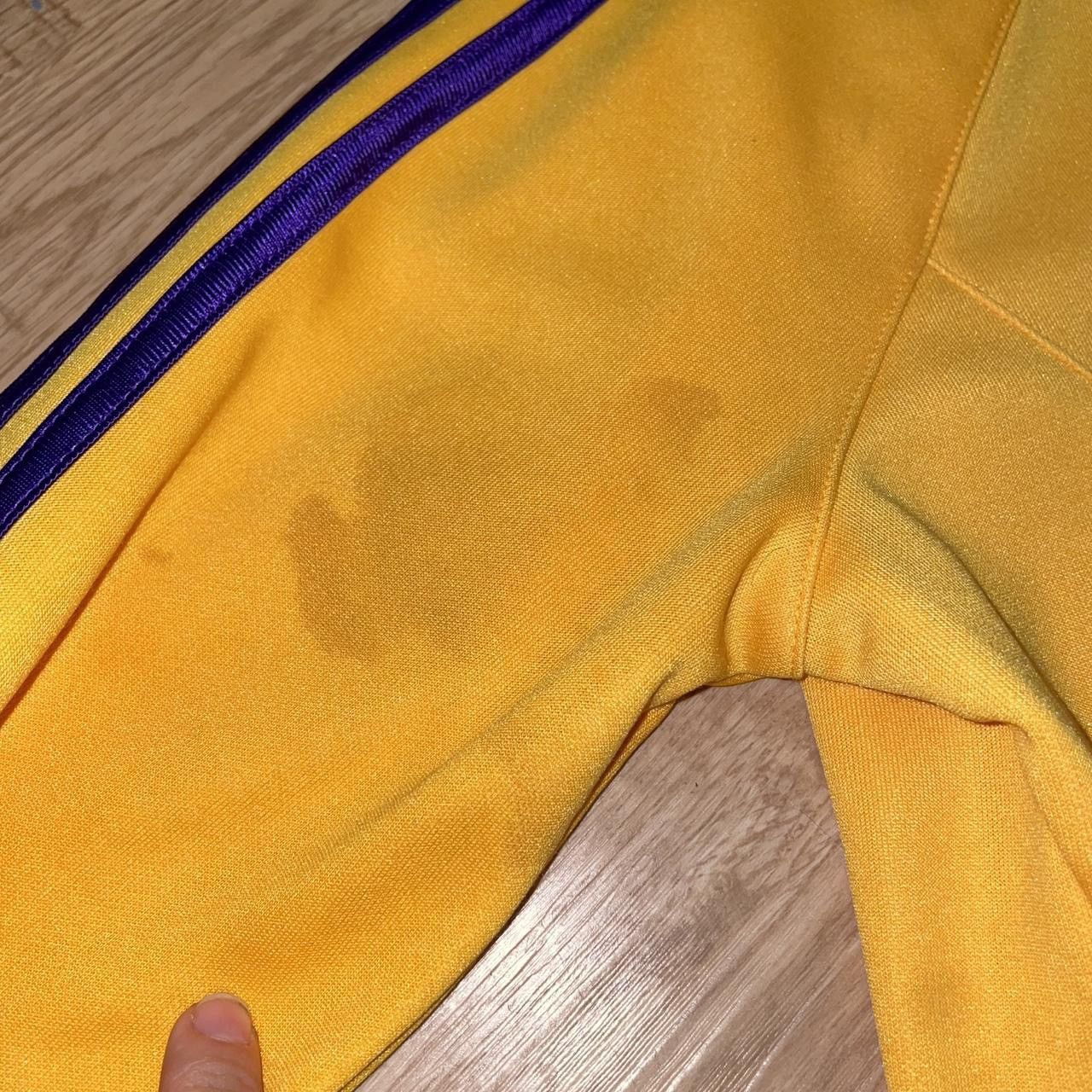 Adidas Yellow Adidas Lakers jacket Size US L / EU 52-54 / 3 - 3 Thumbnail