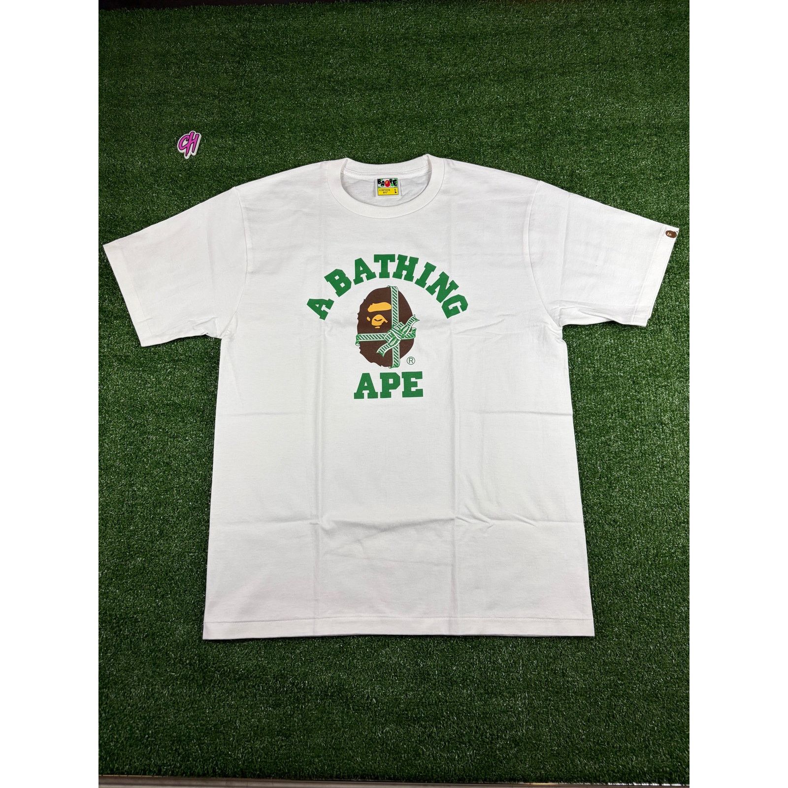 Bape BAPE Christmas College White/Green T-Shirt Size Large Size US L / EU 52-54 / 3 - 6 Thumbnail
