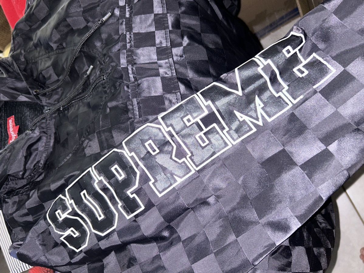 Supreme Supreme Checkerboard Nylon Hooded Pullover SS17 size Large Size US L / EU 52-54 / 3 - 7 Thumbnail