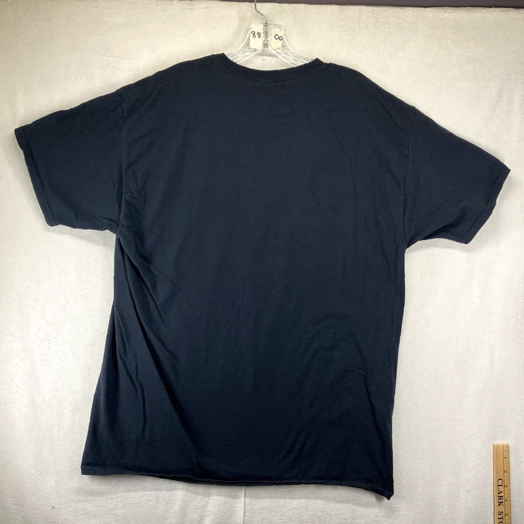 Fruit Of The Loom VINTAGE Fruit of the Loom Unisex T-Shirt XL Black Rainbow Unicorn Shamrocks Graphic Print All Seasons Size US XL / EU 56 / 4 - 2 Thumbnail