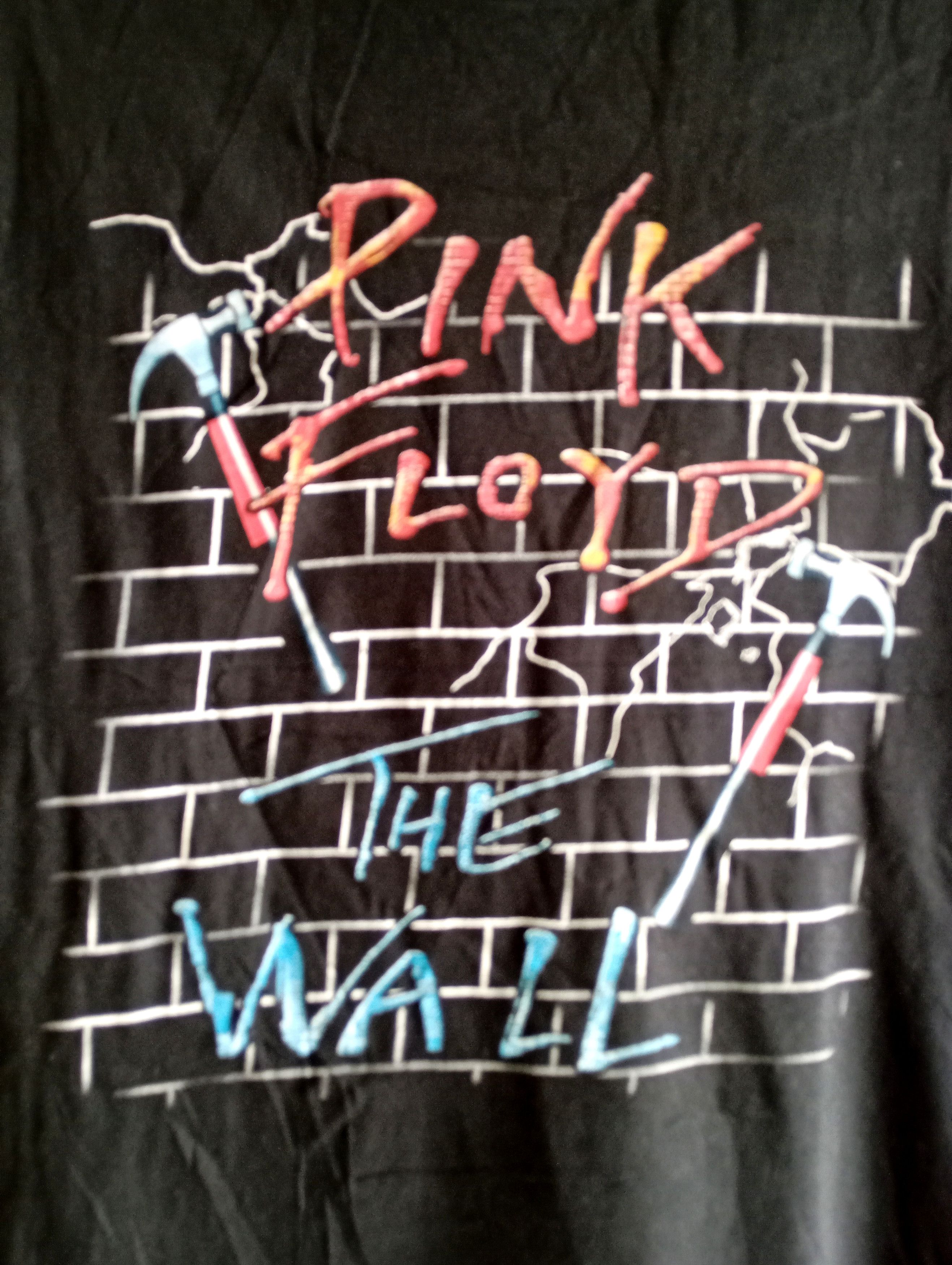 Band Tees Vintage 90s Pink Floyd The Wall Album Tshirt Size US XL / EU 56 / 4 - 3 Thumbnail