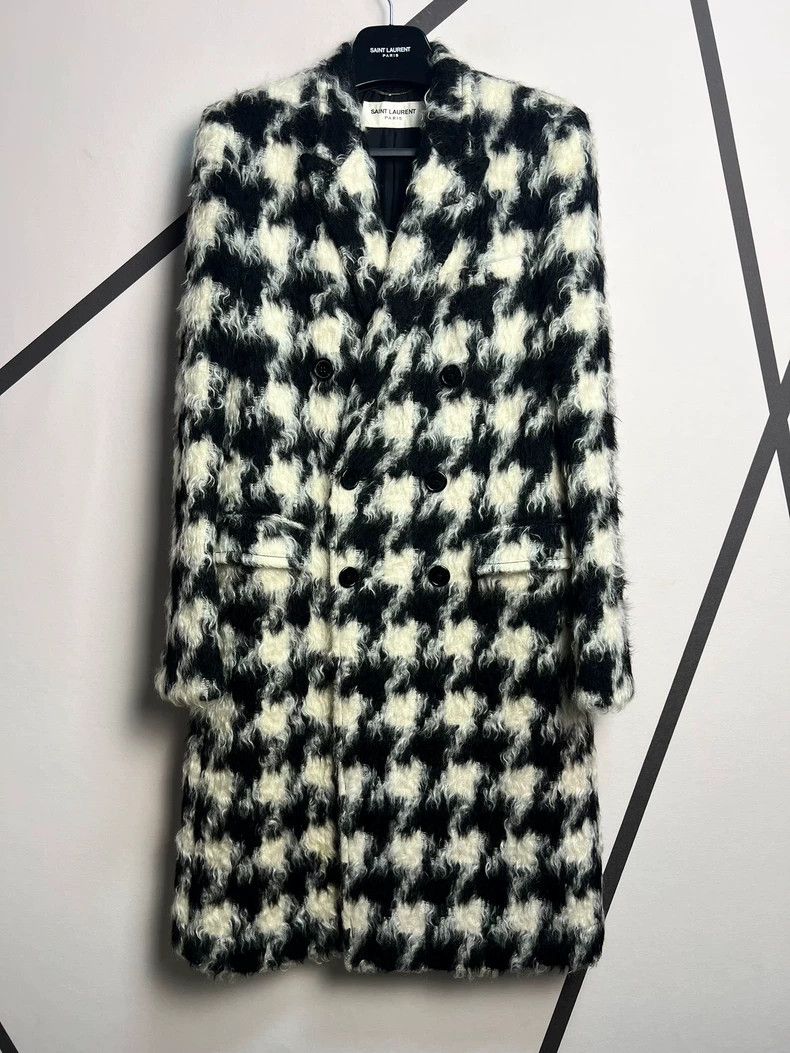 Saint Laurent Paris Saint laurent paris 14 Black and White Houndstooth Fur Coat Size US M / EU 48-50 / 2 - 1 Thumbnail