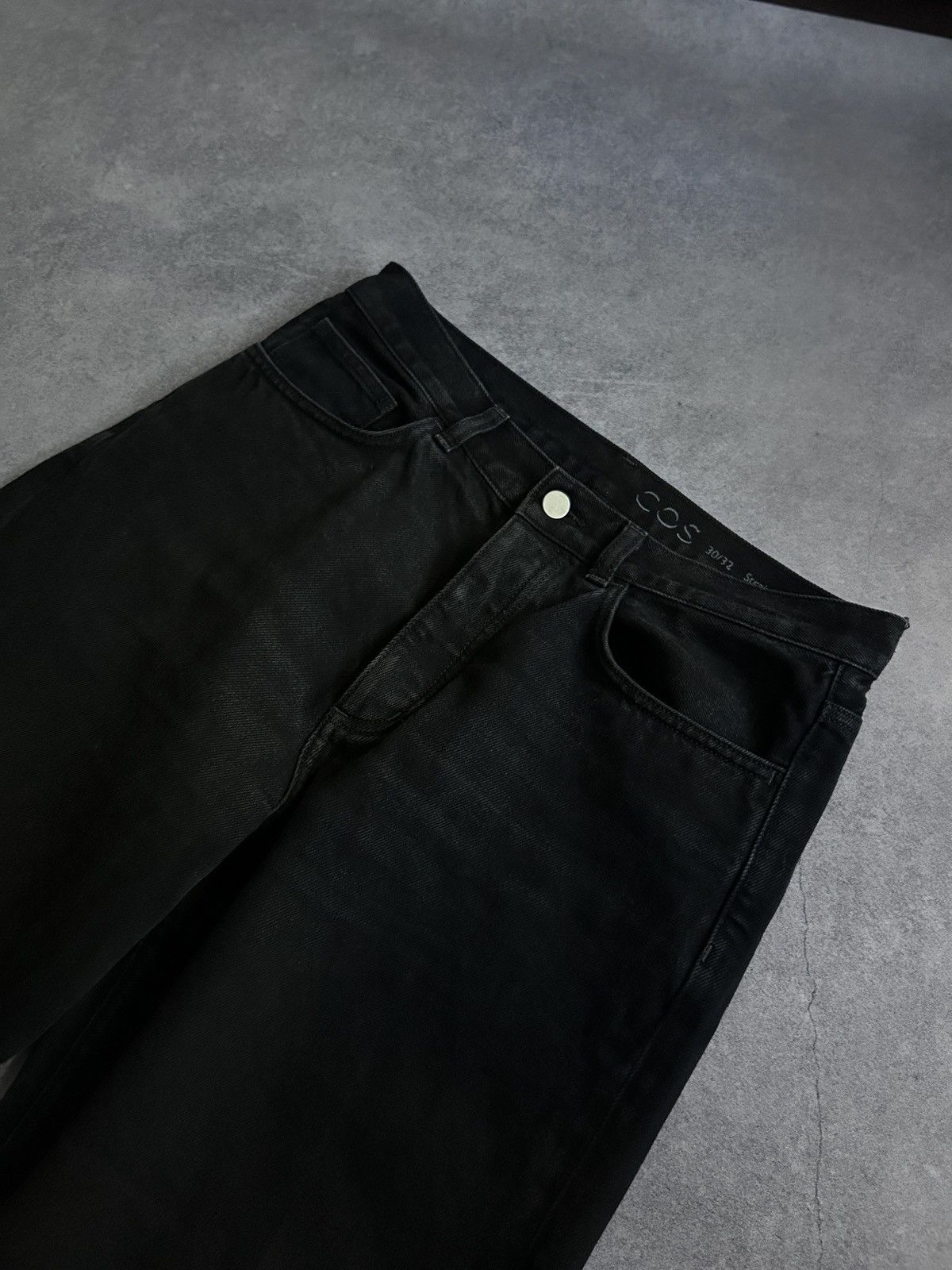 Cos Cos black denim’s straight jeans mens 30/32 Size US 31 - 3 Thumbnail