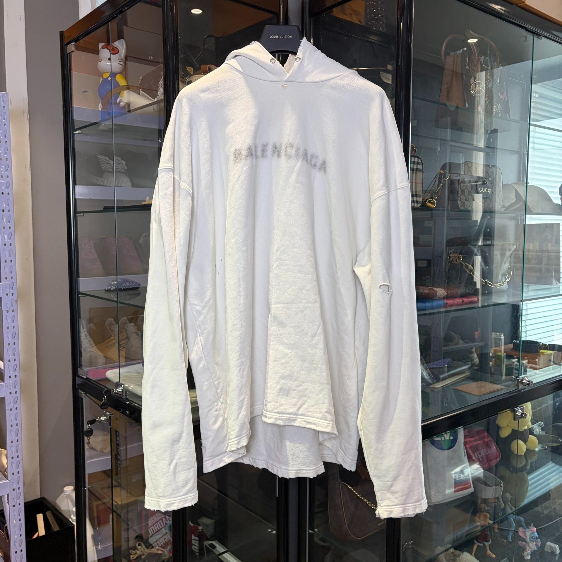 Balenciaga Balenciaga Distressed White Hoodie s Men Size US S / EU 44-46 / 1 - 1 Thumbnail