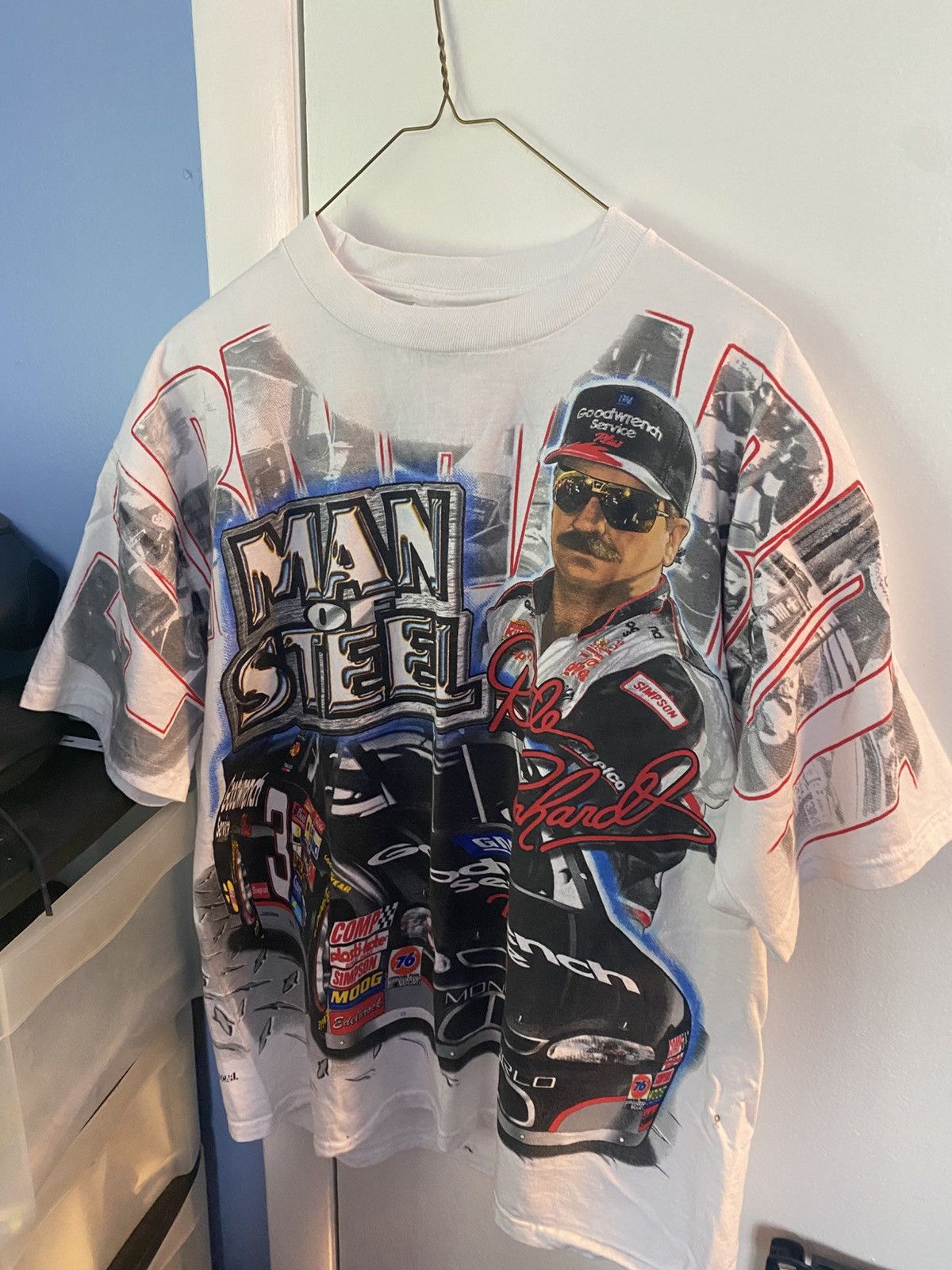 Vintage 2000s Dale Earnhardt Jr. AOP Budweiser NASCAR tee Size US M / EU 48-50 / 2 - 1 Thumbnail