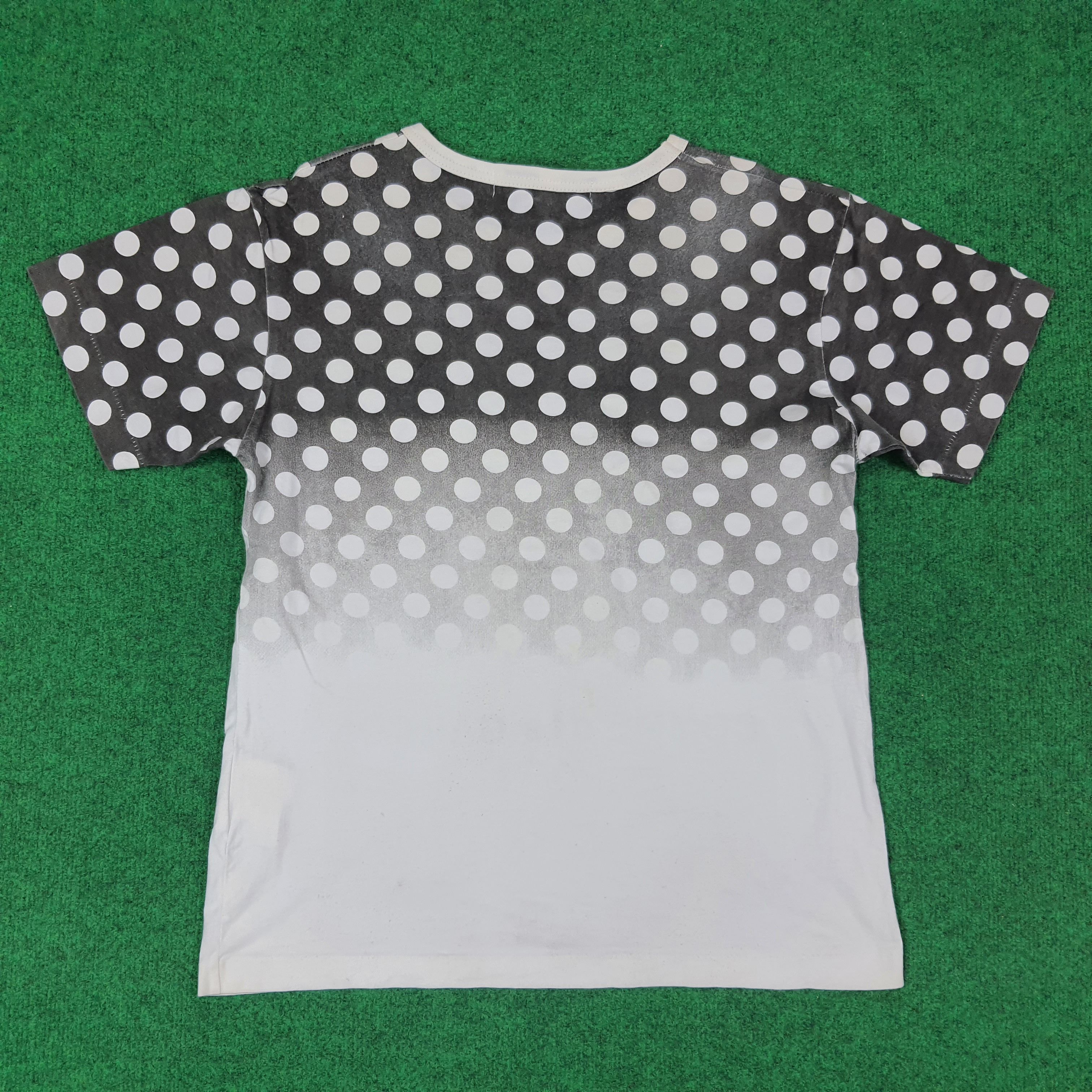 Comme des Garcons PLAY Vintage Comme Des Garcons Play Polka Dot Tshirt C249N119 Size US M / EU 48-50 / 2 - 3 Thumbnail