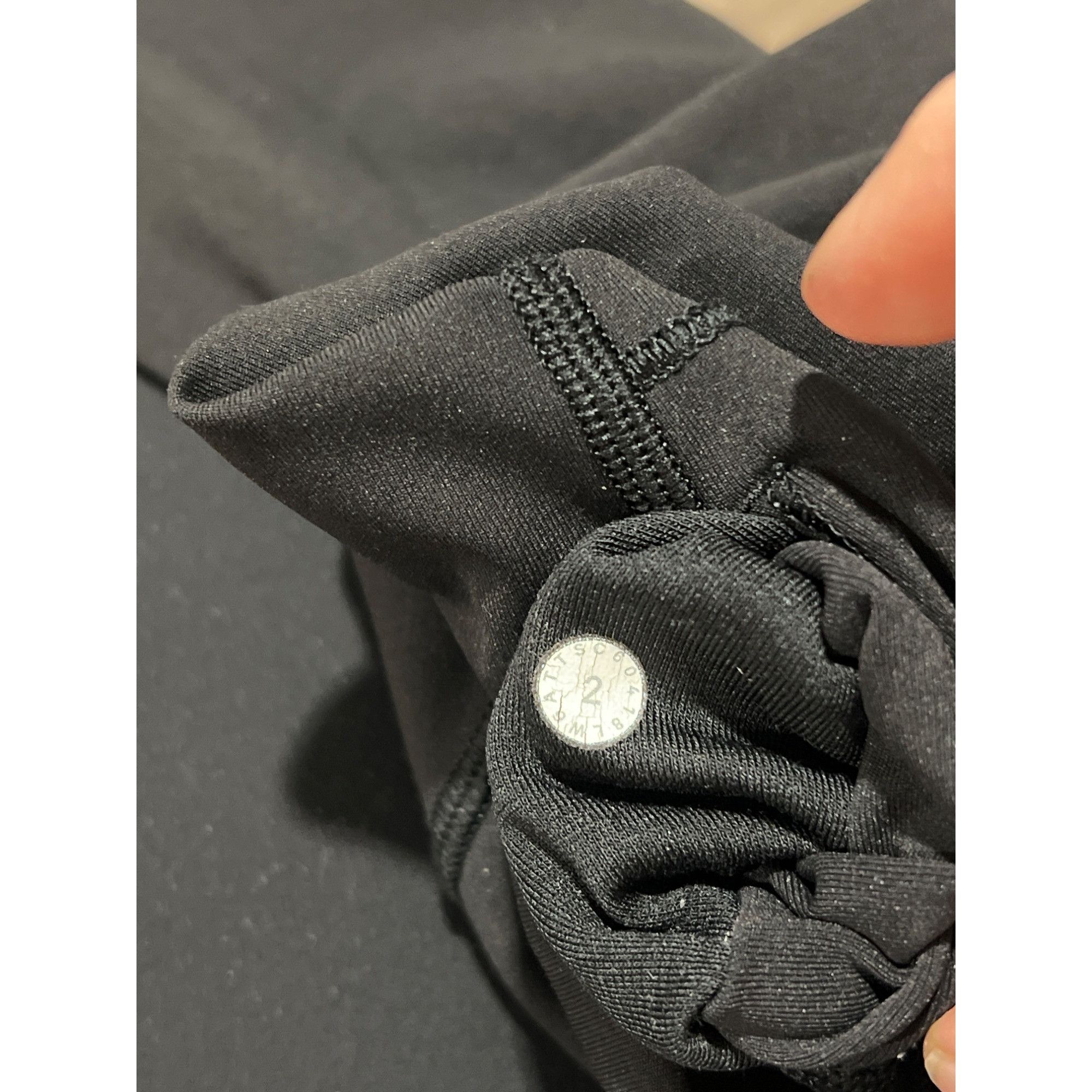Lululemon Lululemon Wunder Under Crop (Hi-Rise) *Full-On Luxtreme 21" Size 26" / US 2 / IT 38 - 8 Thumbnail