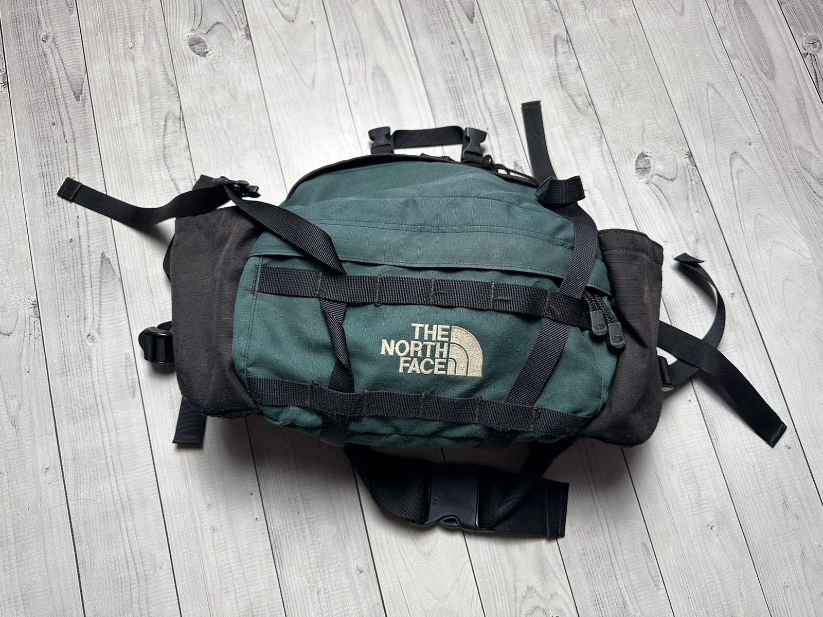 The North Face Vintage The north face bag green rare Size ONE SIZE - 1 Thumbnail