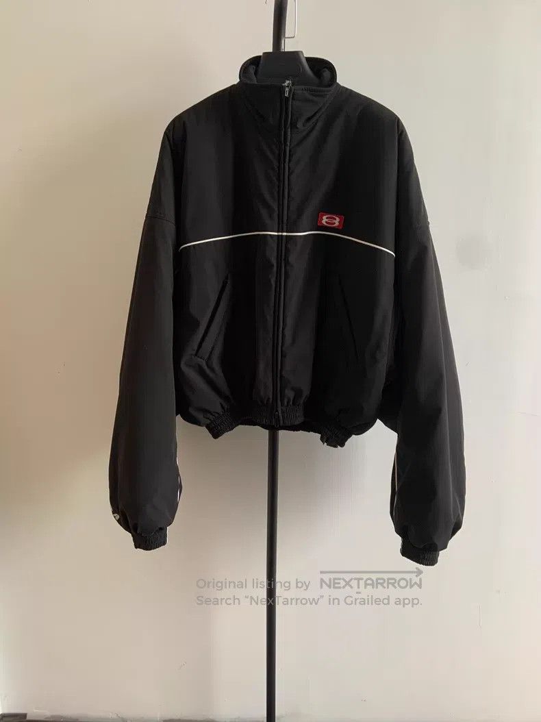 Balenciaga Balenciaga Loose Fit Short Sporty Jacket Size US S / EU 44-46 / 1 - 1 Thumbnail