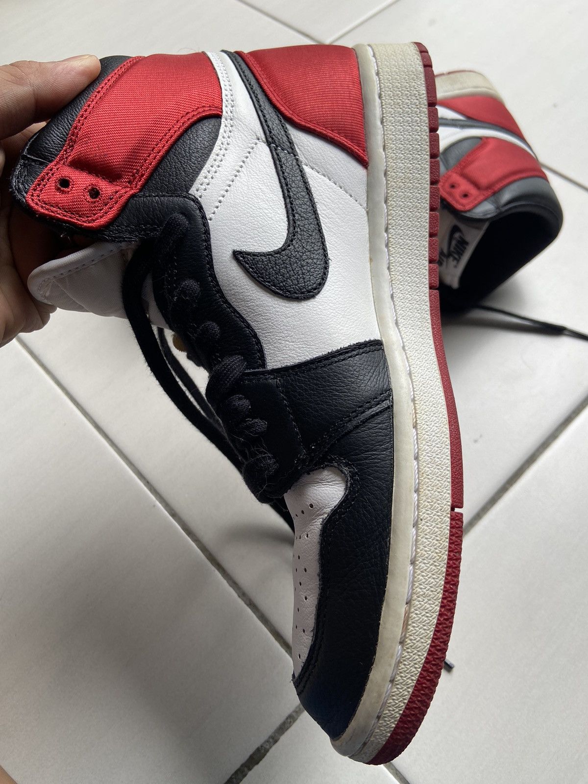 Jordan Brand × NBA × Nike Air Jordan 1 Satin Black Toe Size US 7.5 / EU 40-41 - 3 Thumbnail