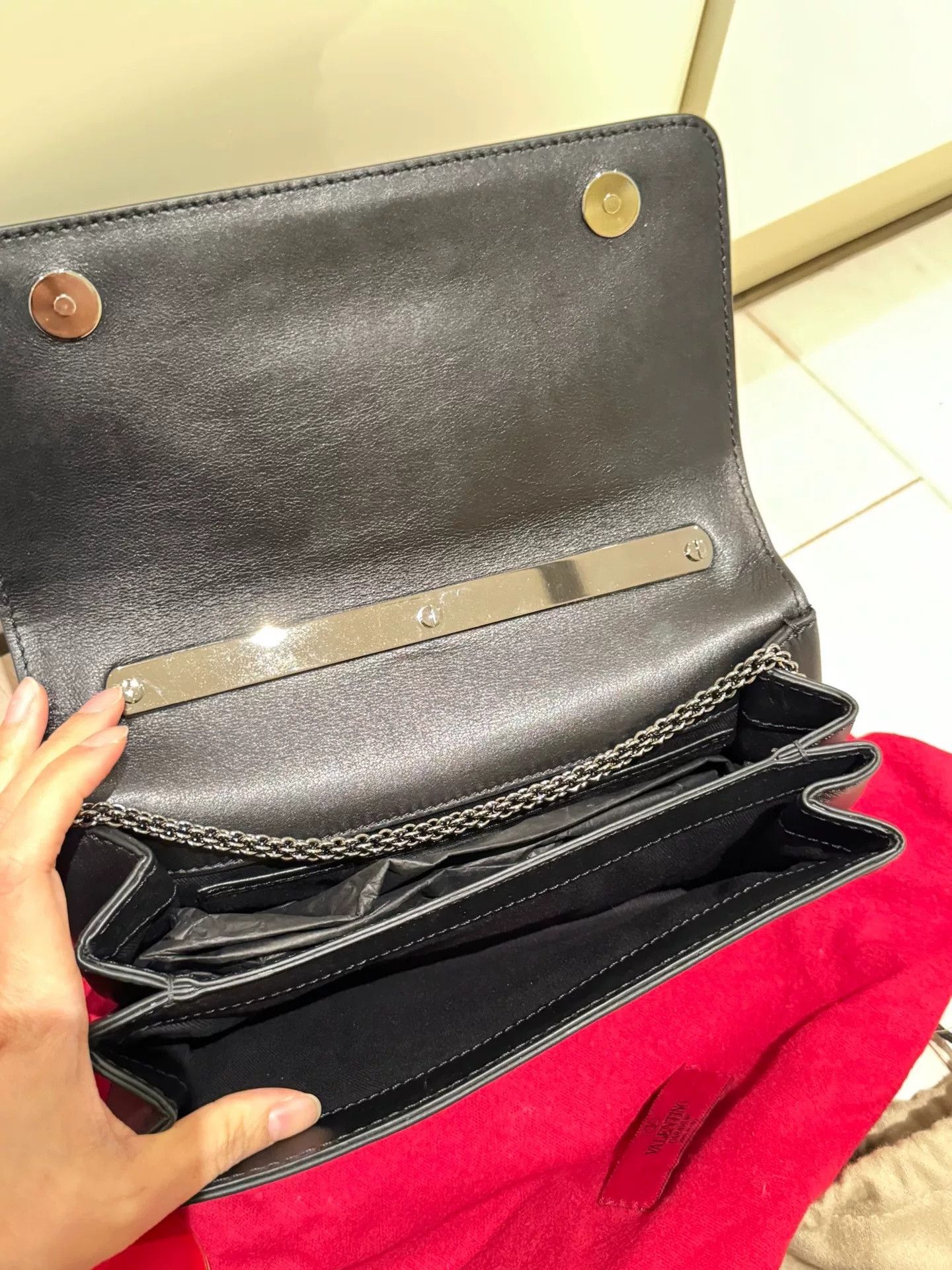 Valentino Valentino Black Crystal Chain Handbag Size ONE SIZE - 6 Thumbnail
