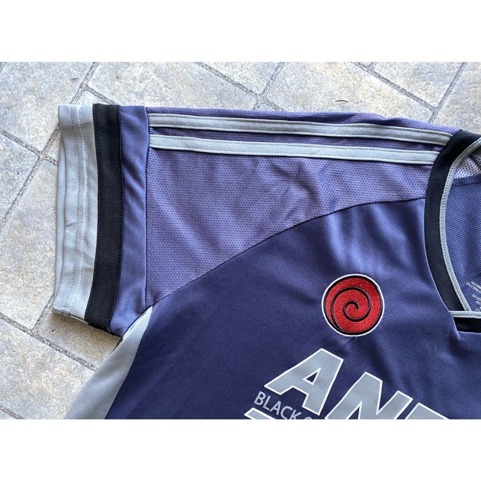 Vintage Box Lunch Naruto Jersey Men’s 2X Anbu Black Ops Kakashi Shirt Short Sleeve Black Jersey Anime Mens 2X Size US XXL / EU 58 / 5 - 5 Thumbnail