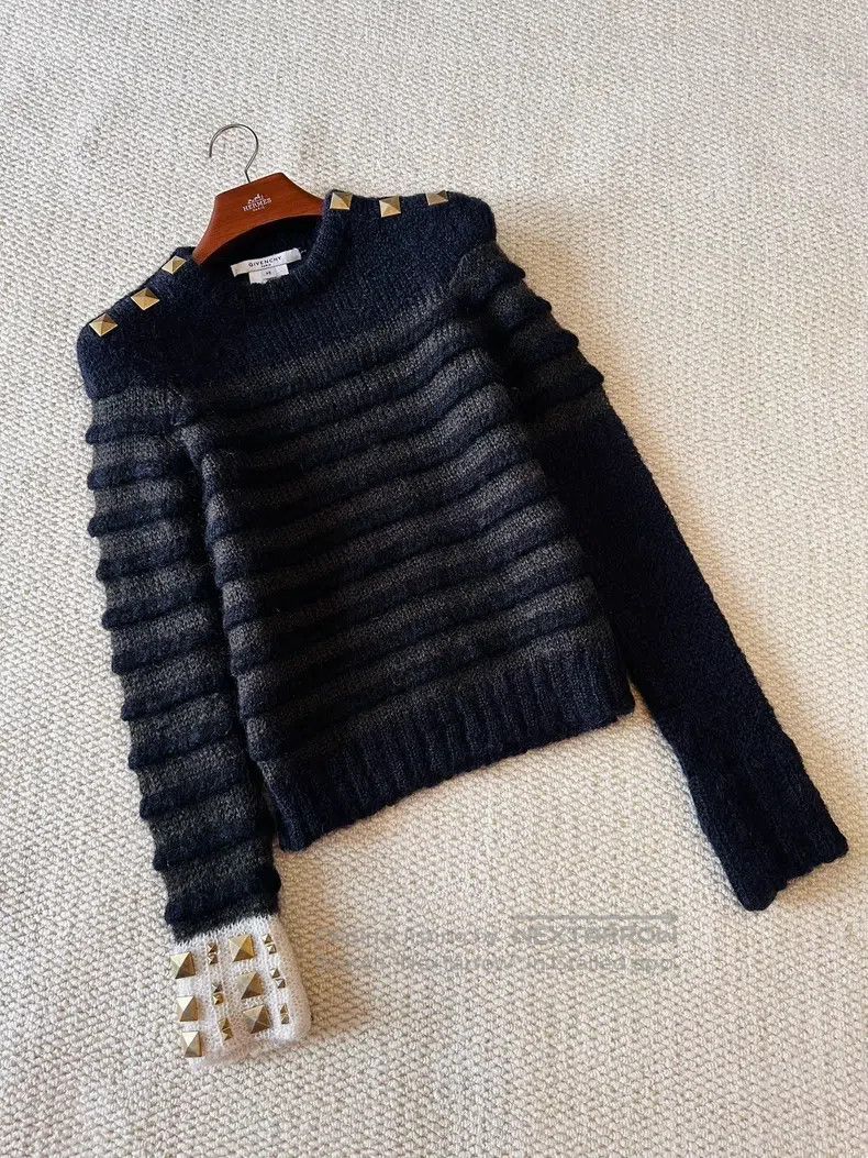 Givenchy Star-studded Sweet and Cool Style Crewneck Stripe