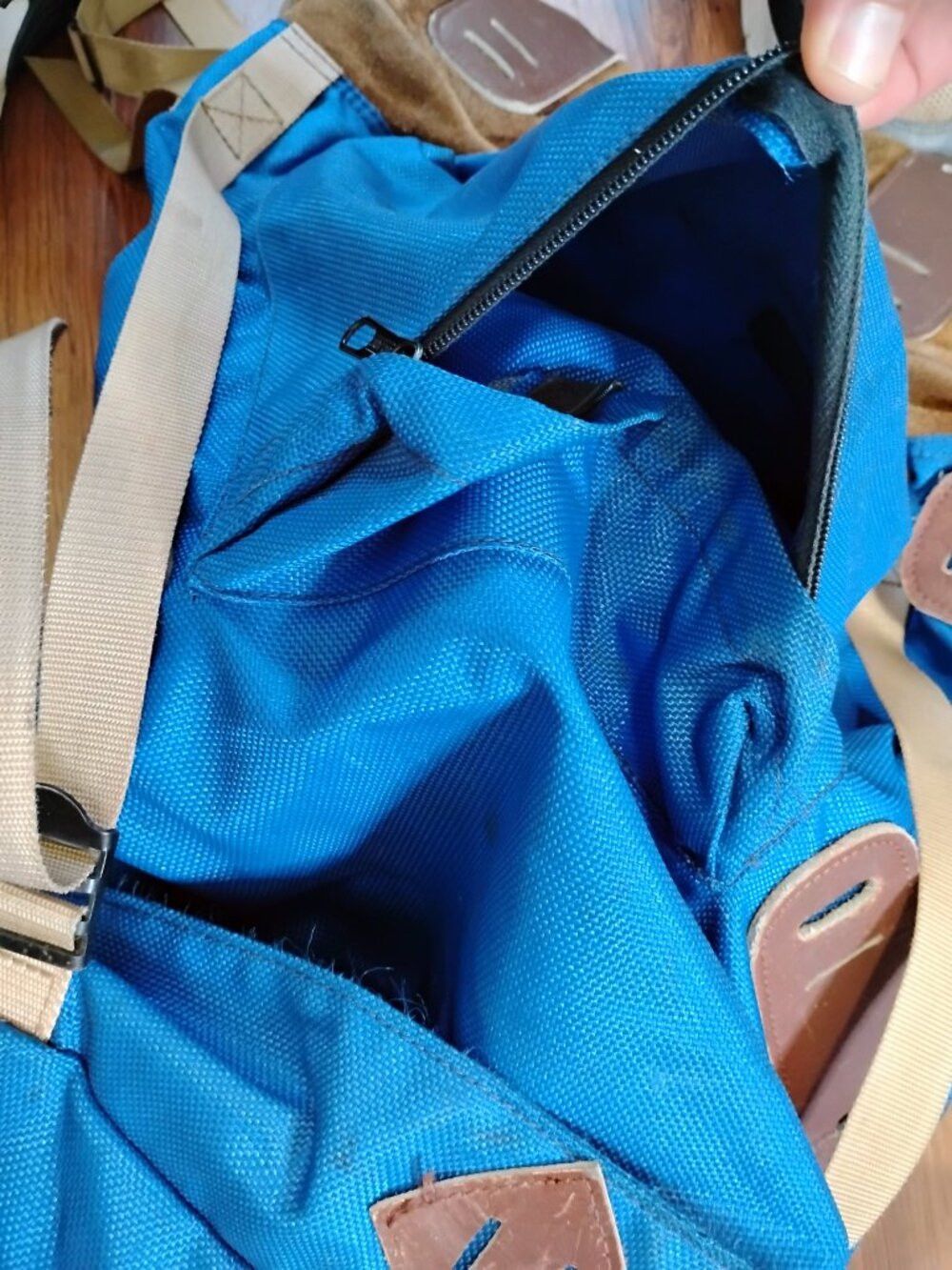 Other Vintage White Stag Backpack Leather Bottom Hiking Rucksack Size ONE SIZE - 5 Thumbnail